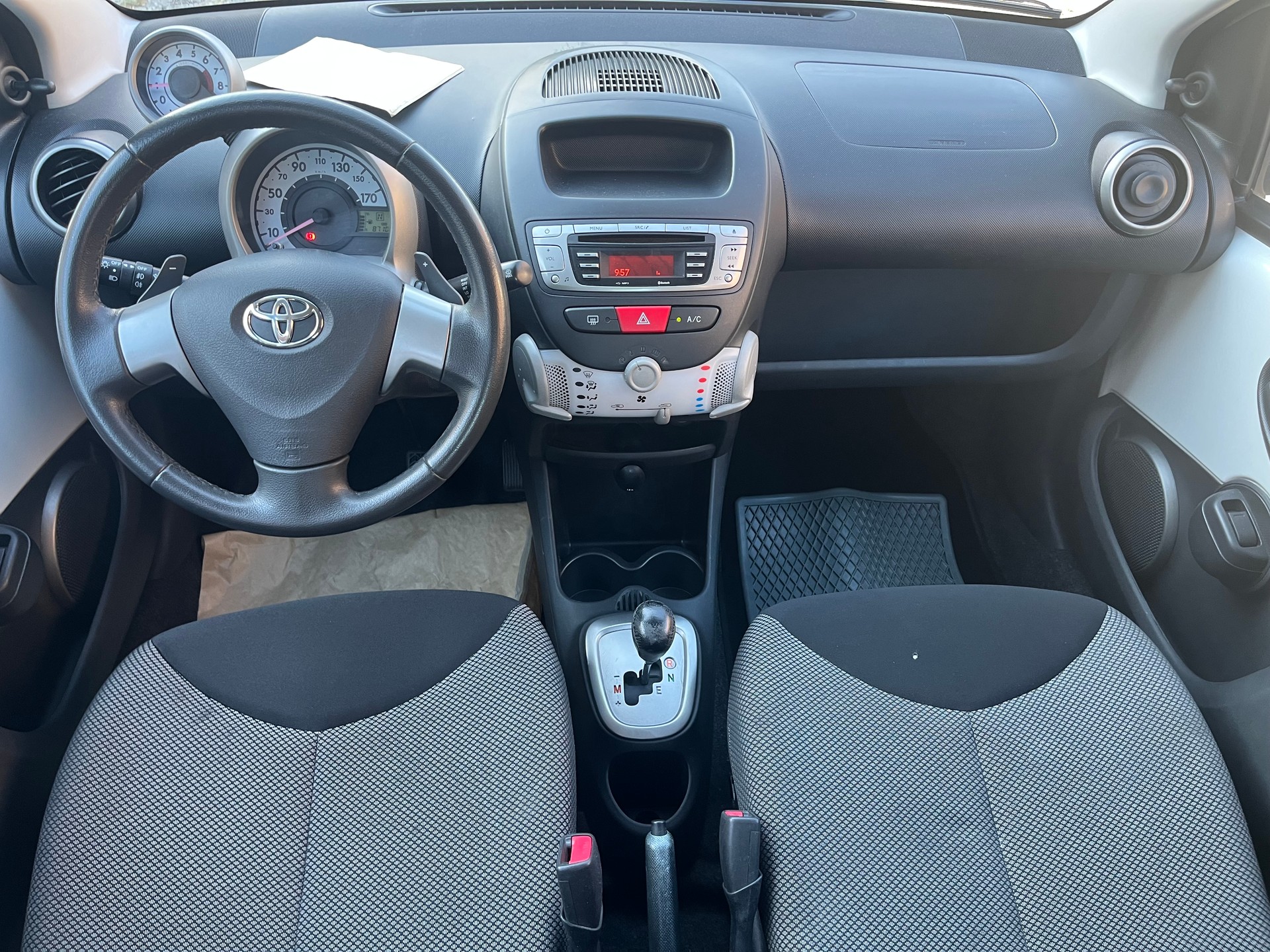 TOYOTA Aygo 1.0 VVT-i Luna Multimode-image-8