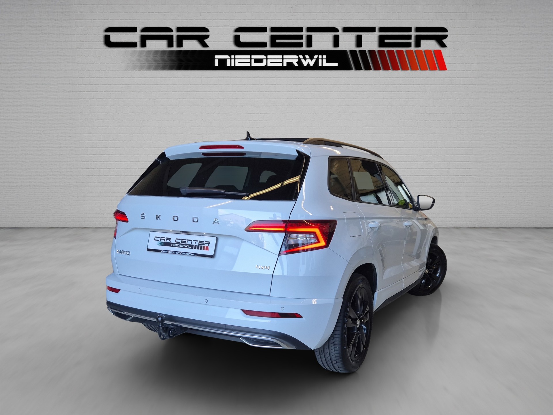 SKODA Karoq 2.0 TSI SportLine 4x4 DSG-image-1