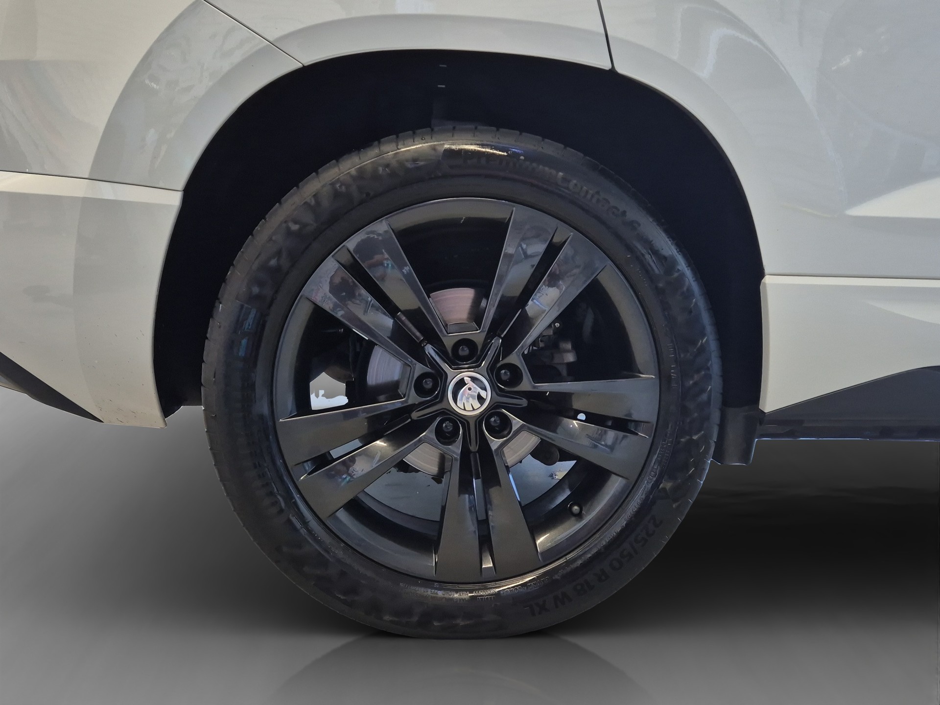 SKODA Karoq 2.0 TSI SportLine 4x4 DSG-image-12