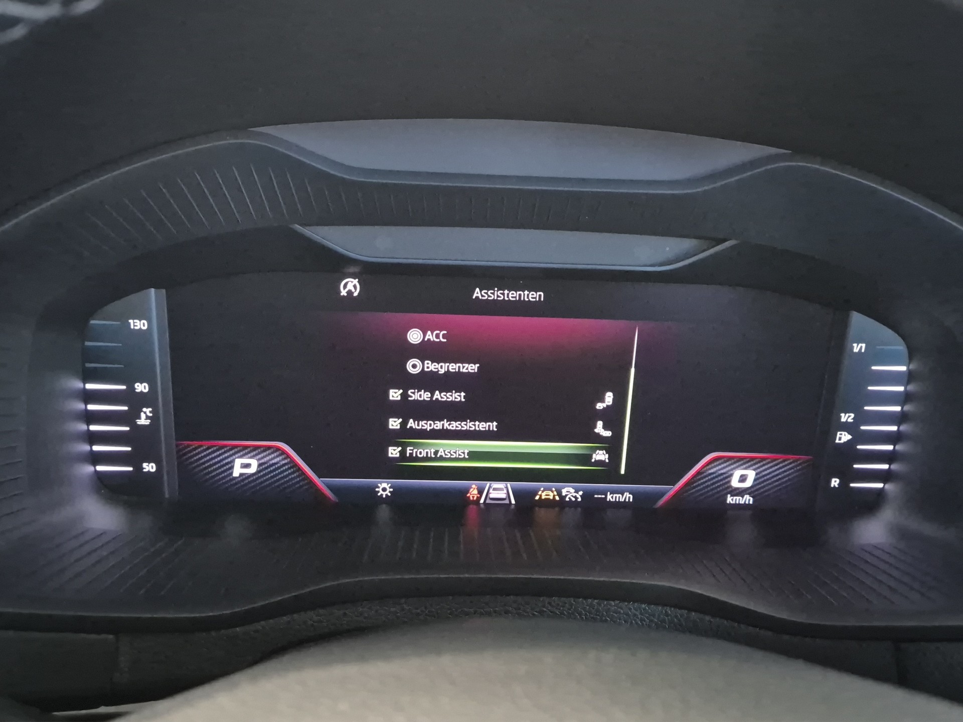 SKODA Karoq 2.0 TSI SportLine 4x4 DSG-image-23