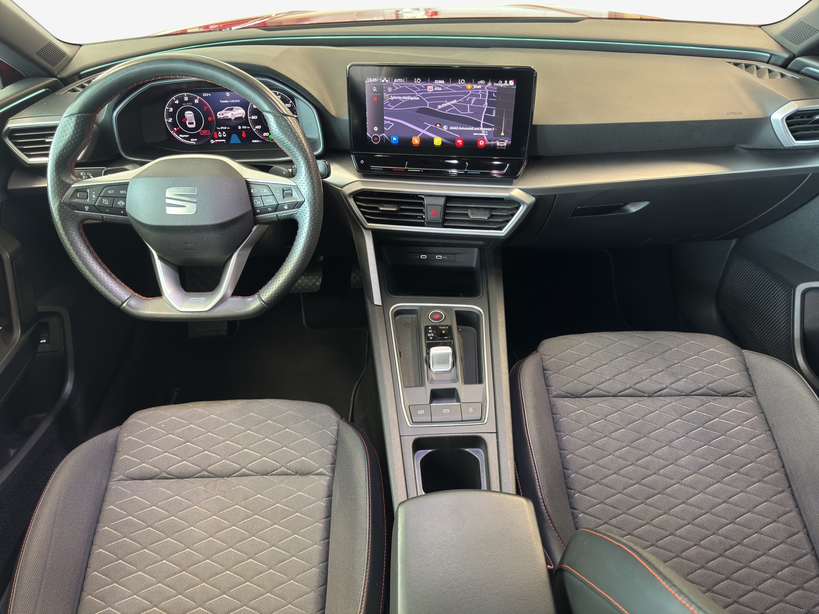 SEAT Leon ST 1.5 eTSI mHEV DSG FR-image-8