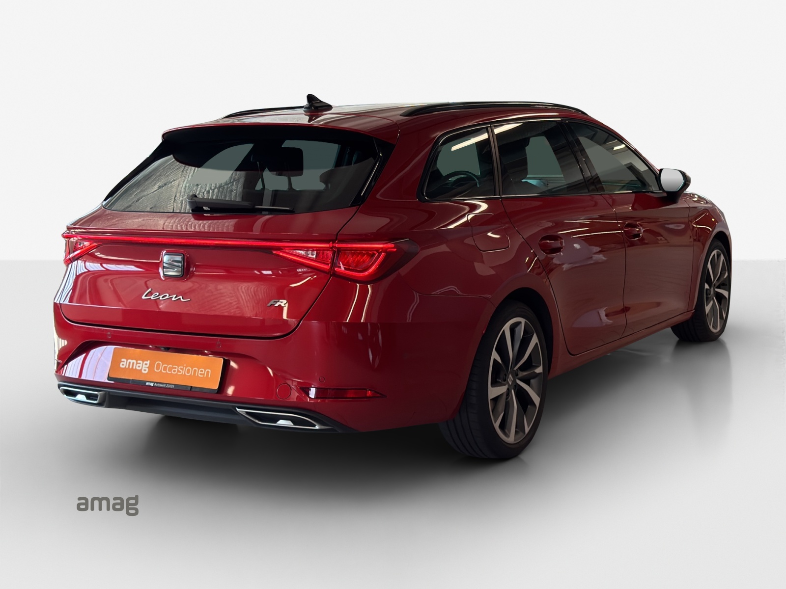 SEAT Leon ST 1.5 eTSI mHEV DSG FR-image-4