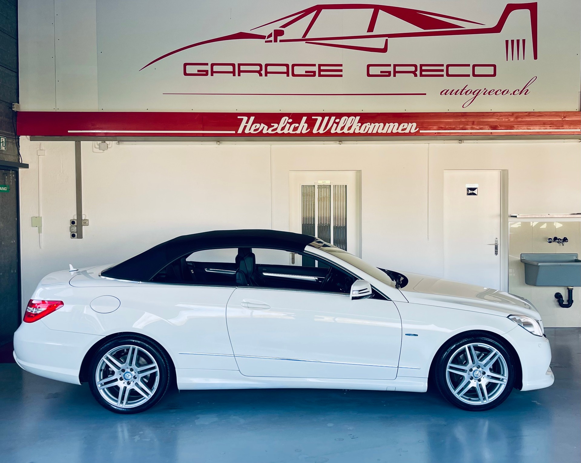 MERCEDES-BENZ E 350 CGI BlueEfficiency 7G-Tronic AMG LINE-image-1