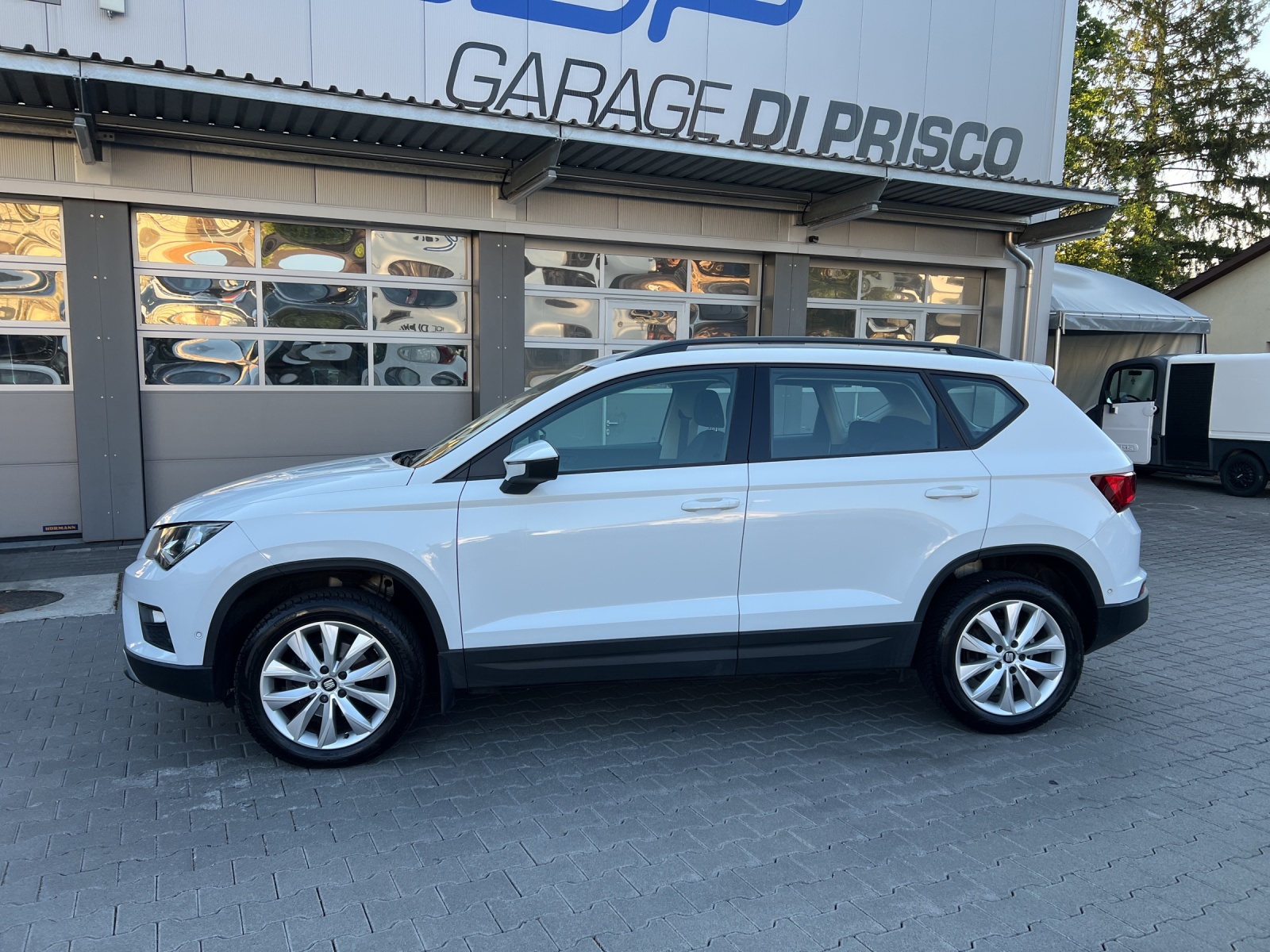SEAT Ateca 1.6 TDI CR Style DSG-image-1