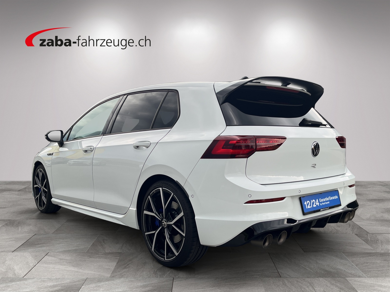 VW Golf 2.0 TSI R DSG 4Motion-image-2