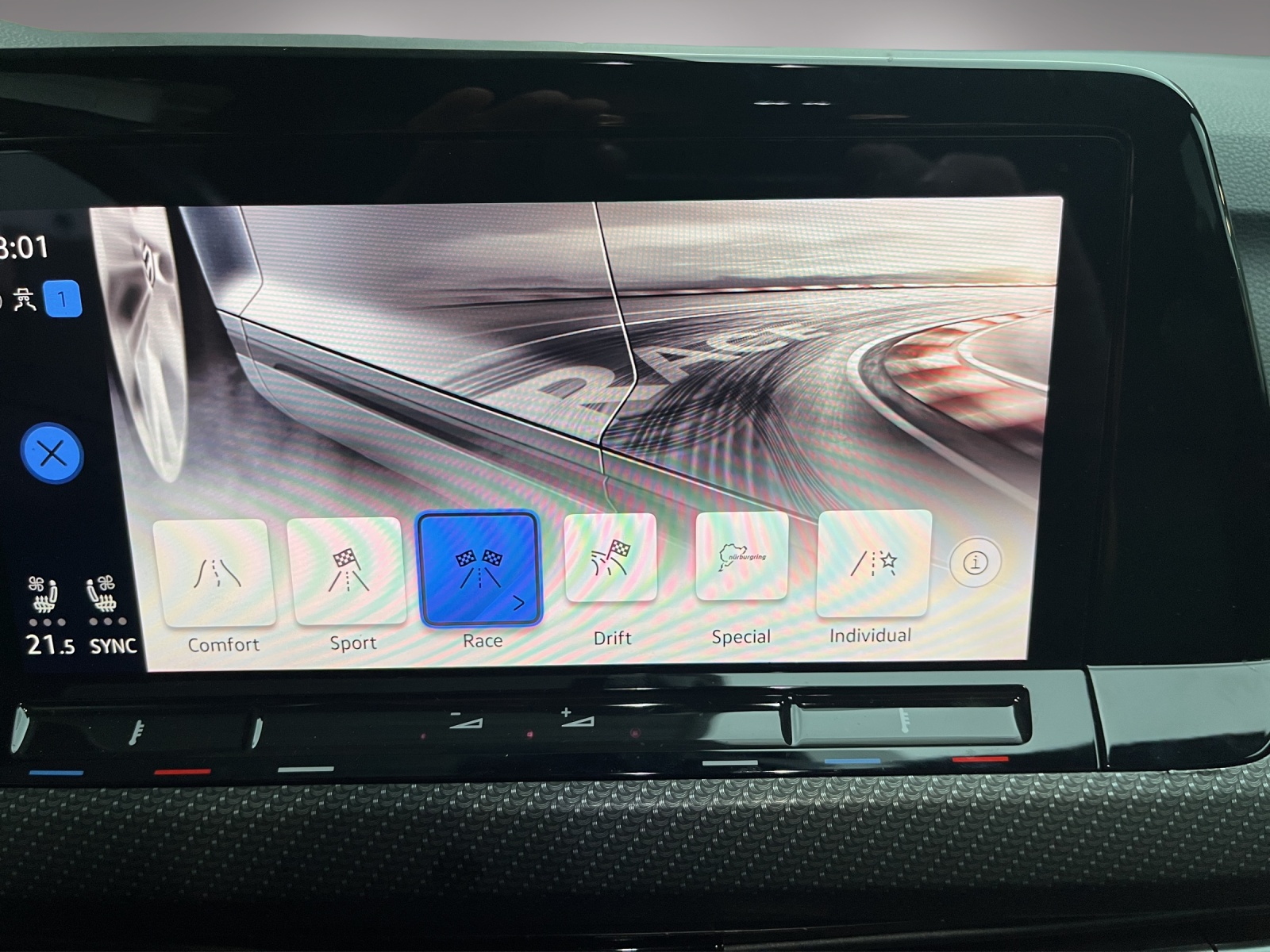 VW Golf 2.0 TSI R DSG 4Motion-image-12