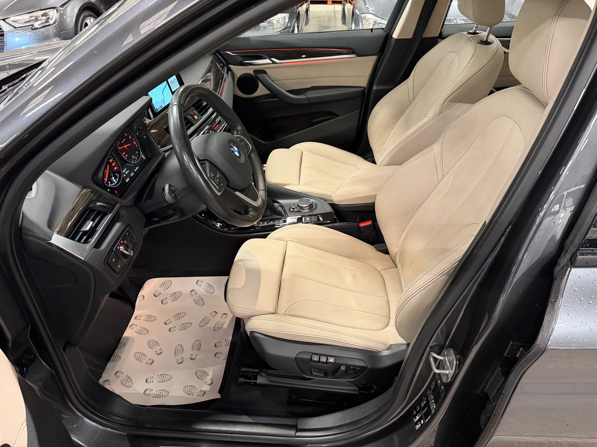 BMW X1 xDrive 25i xLine Steptronic-image-13