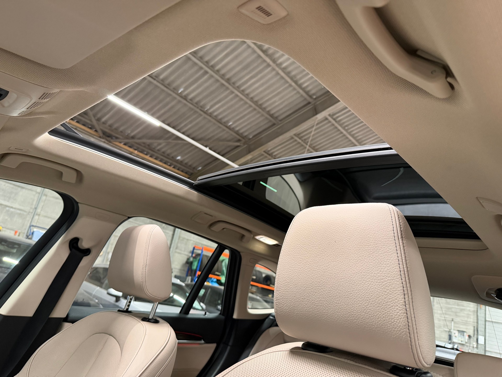 BMW X1 xDrive 25i xLine Steptronic-image-25
