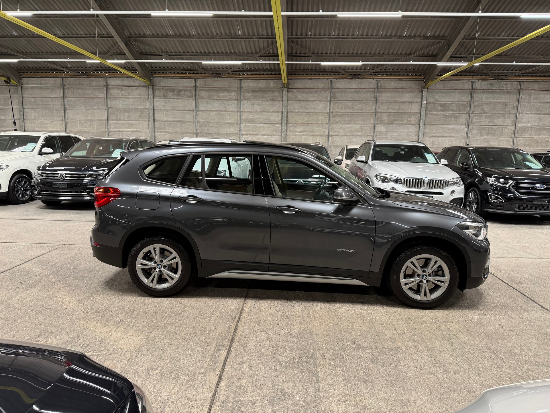 BMW X1 xDrive 25i xLine Steptronic-image-2