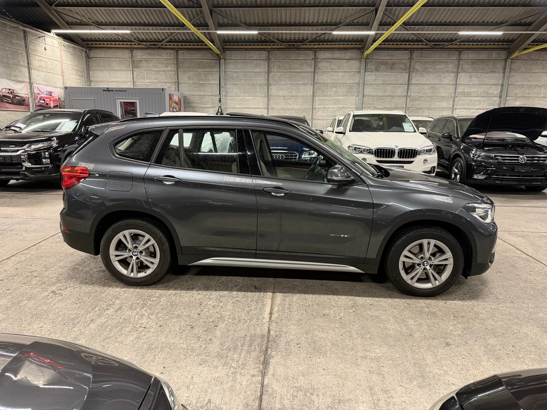 BMW X1 xDrive 25i xLine Steptronic-image-1