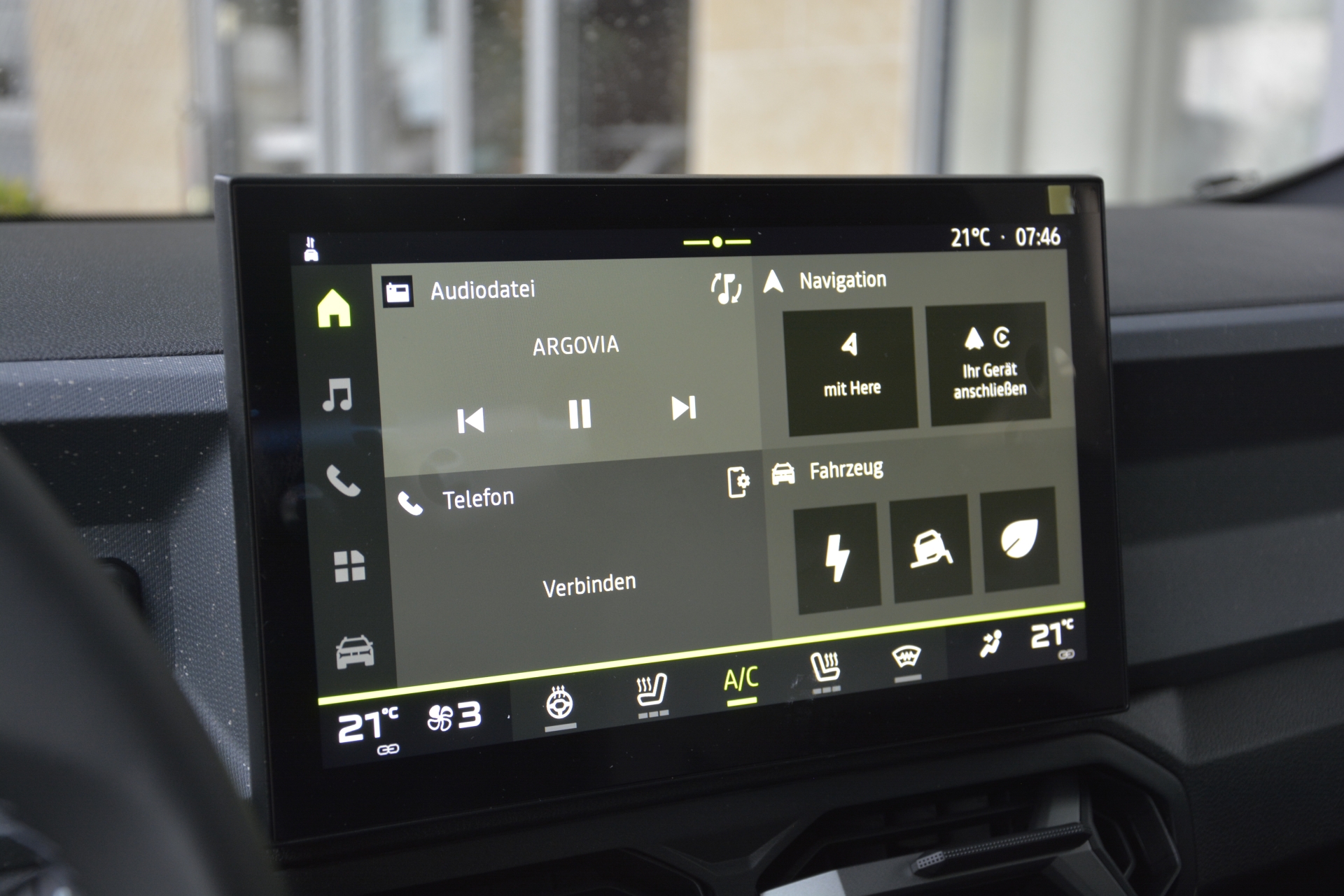 DACIA BIGSTER journey hybrid 150 4x4-image-9
