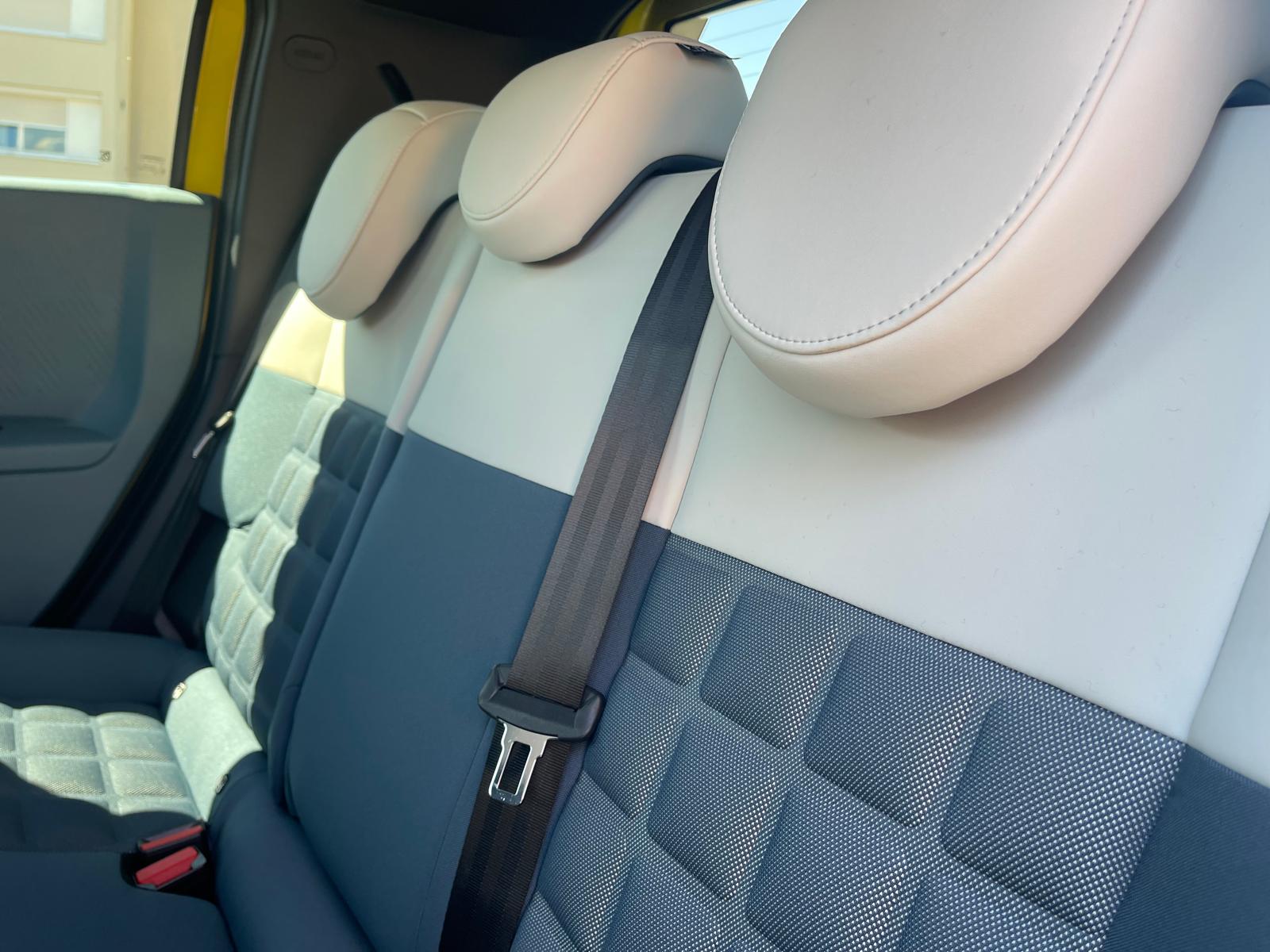FIAT Grande Panda 1.2 Hybrid La Prima-image-16