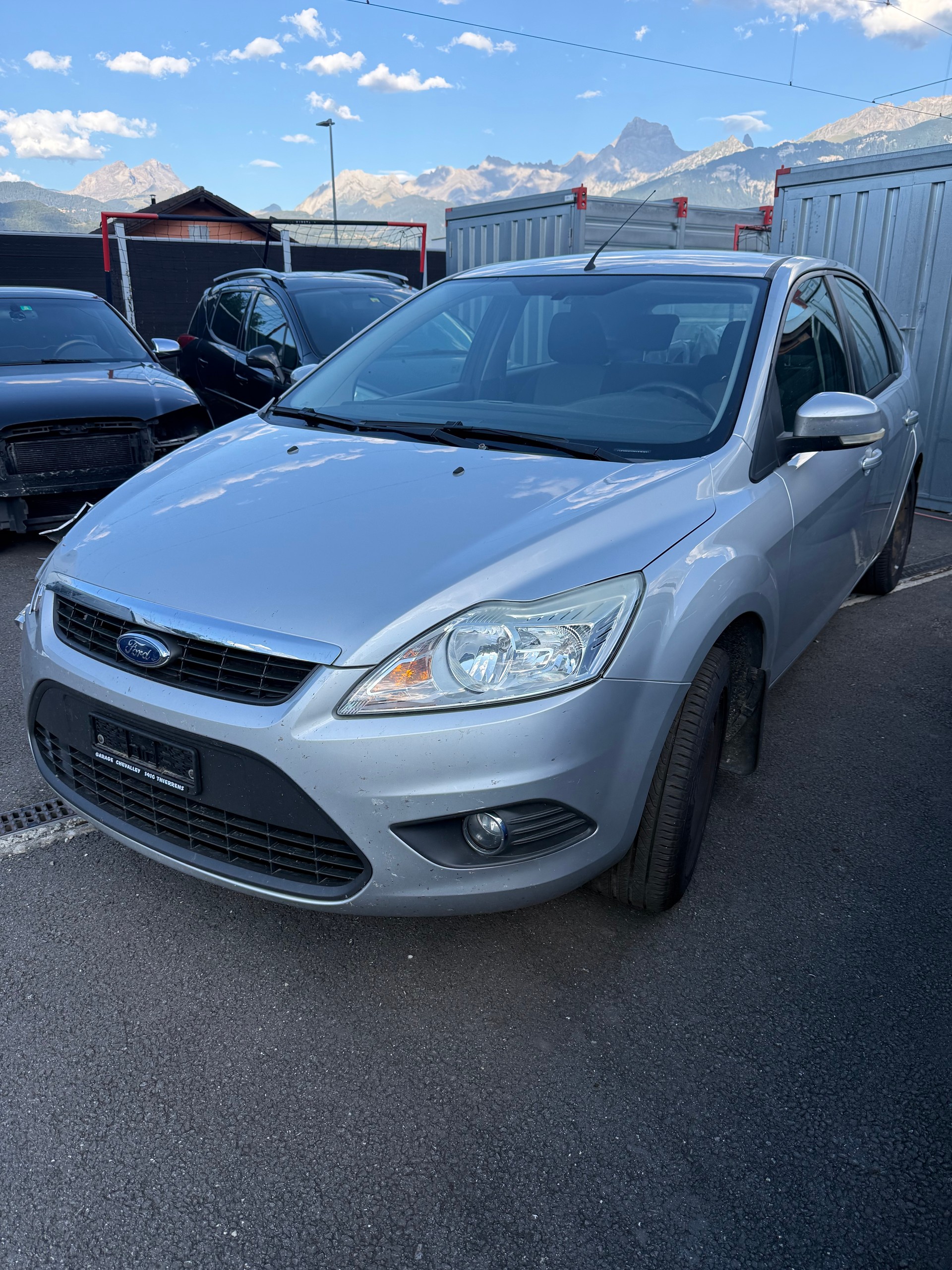 FORD Focus 2.0i Carving Automatic-image-1