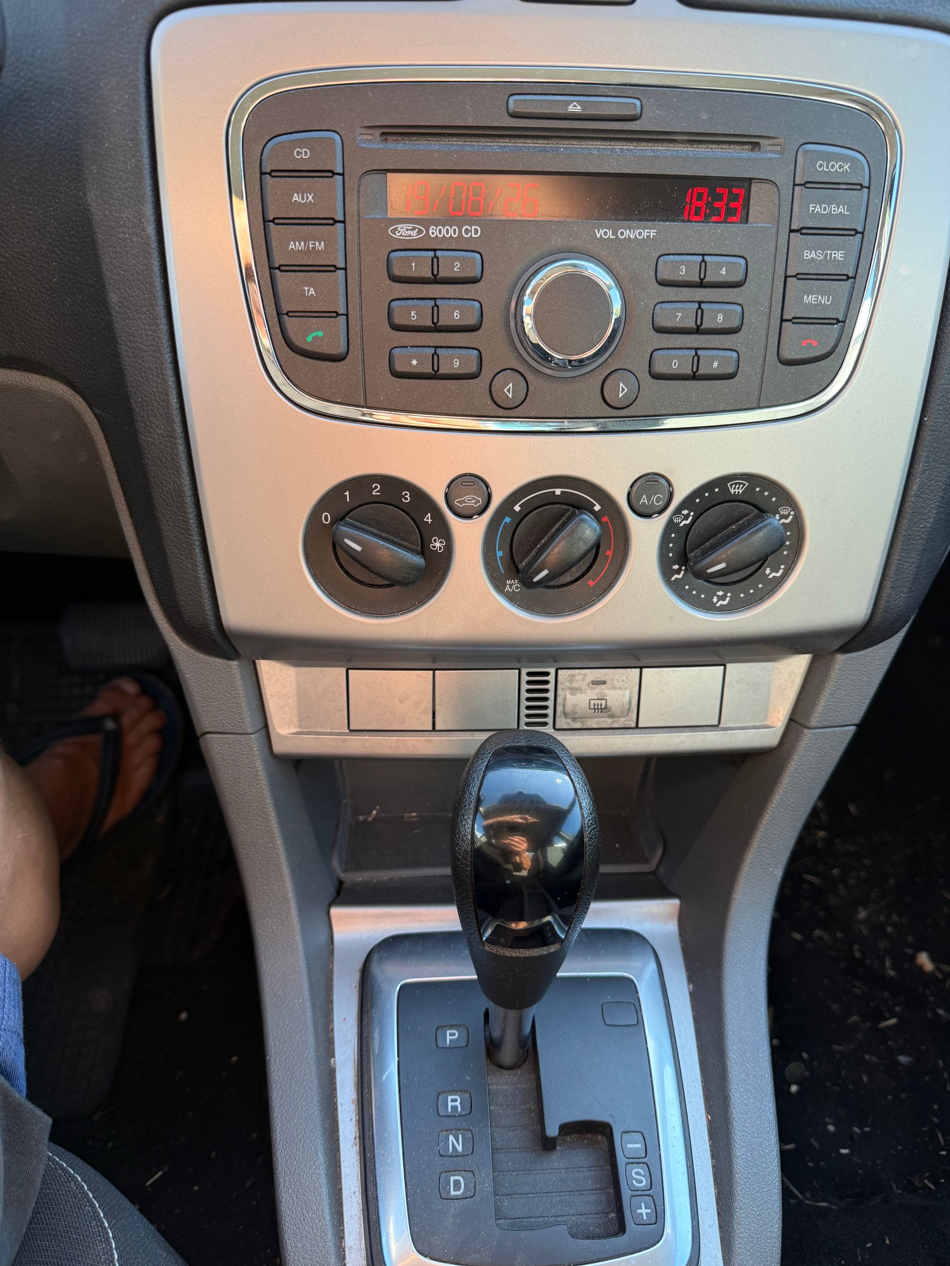 FORD Focus 2.0i Carving Automatic-image-5
