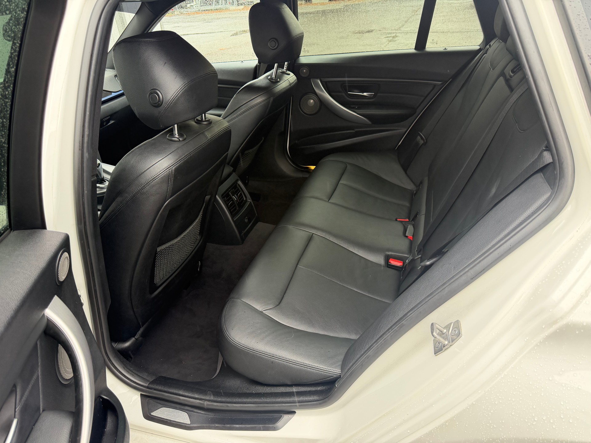 BMW 320d Touring M Paket Steptronic-image-6