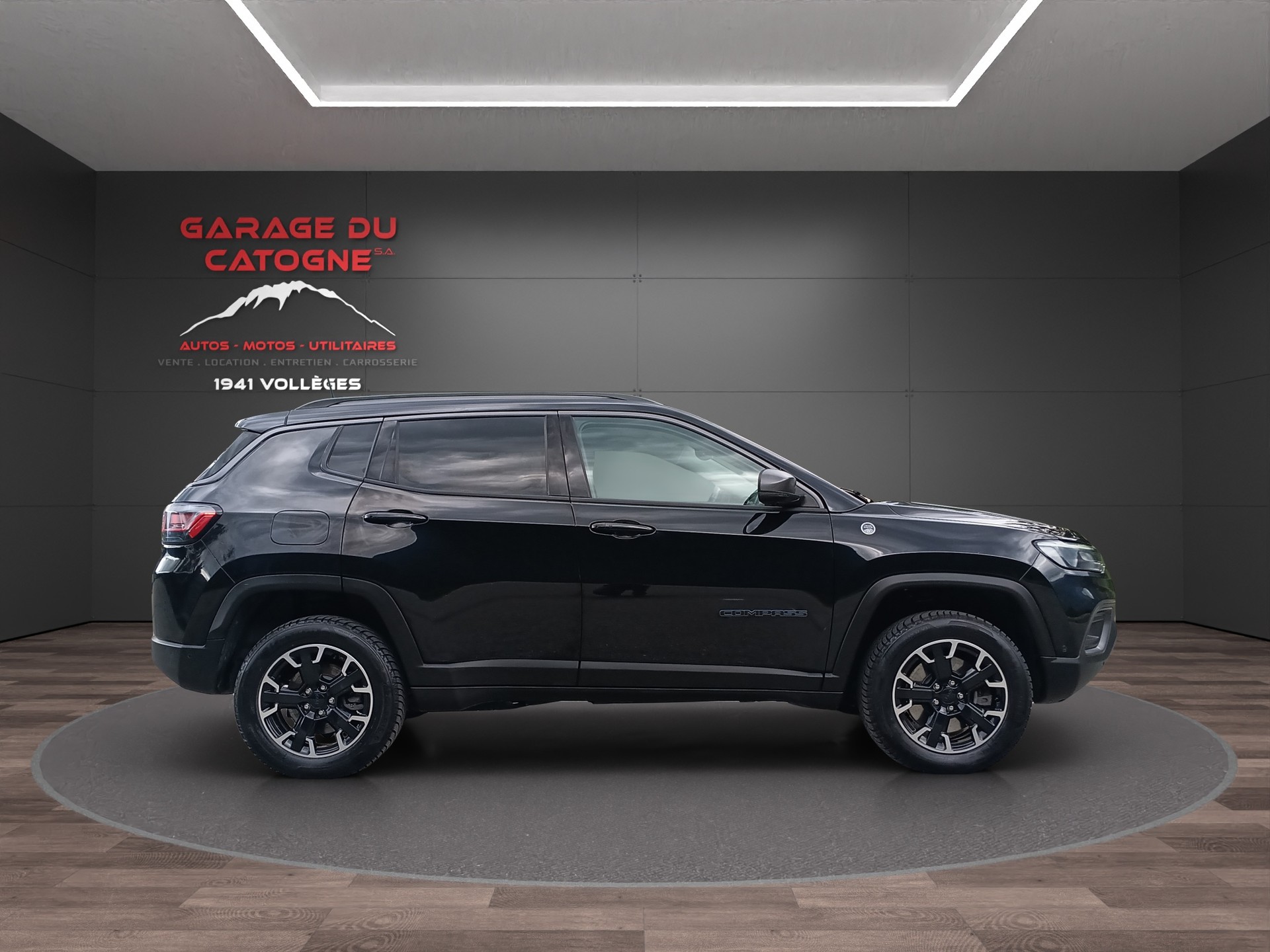 JEEP Compass 1.3 T PHEV Trailhawk AWD-image-10