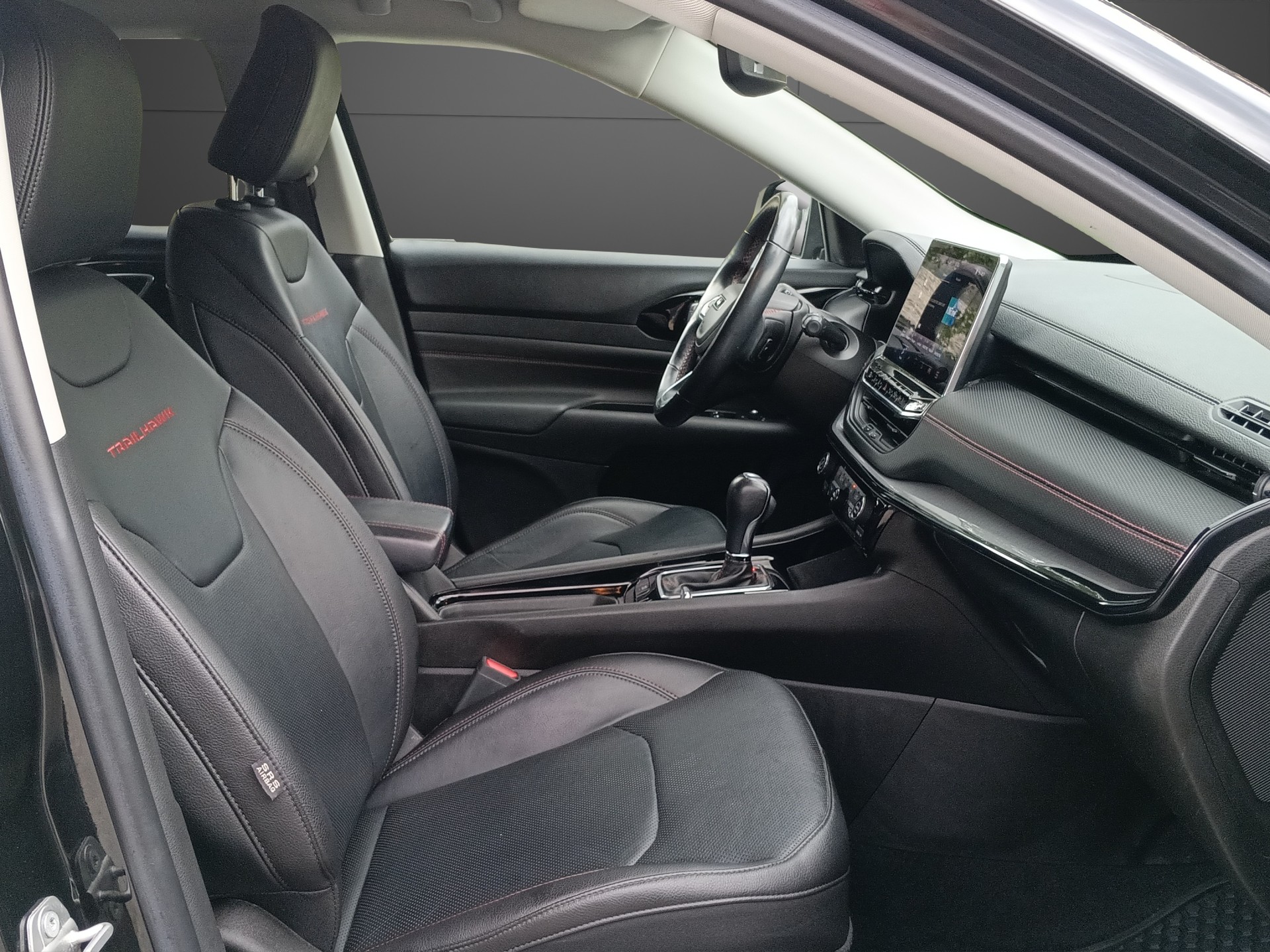 JEEP Compass 1.3 T PHEV Trailhawk AWD-image-18