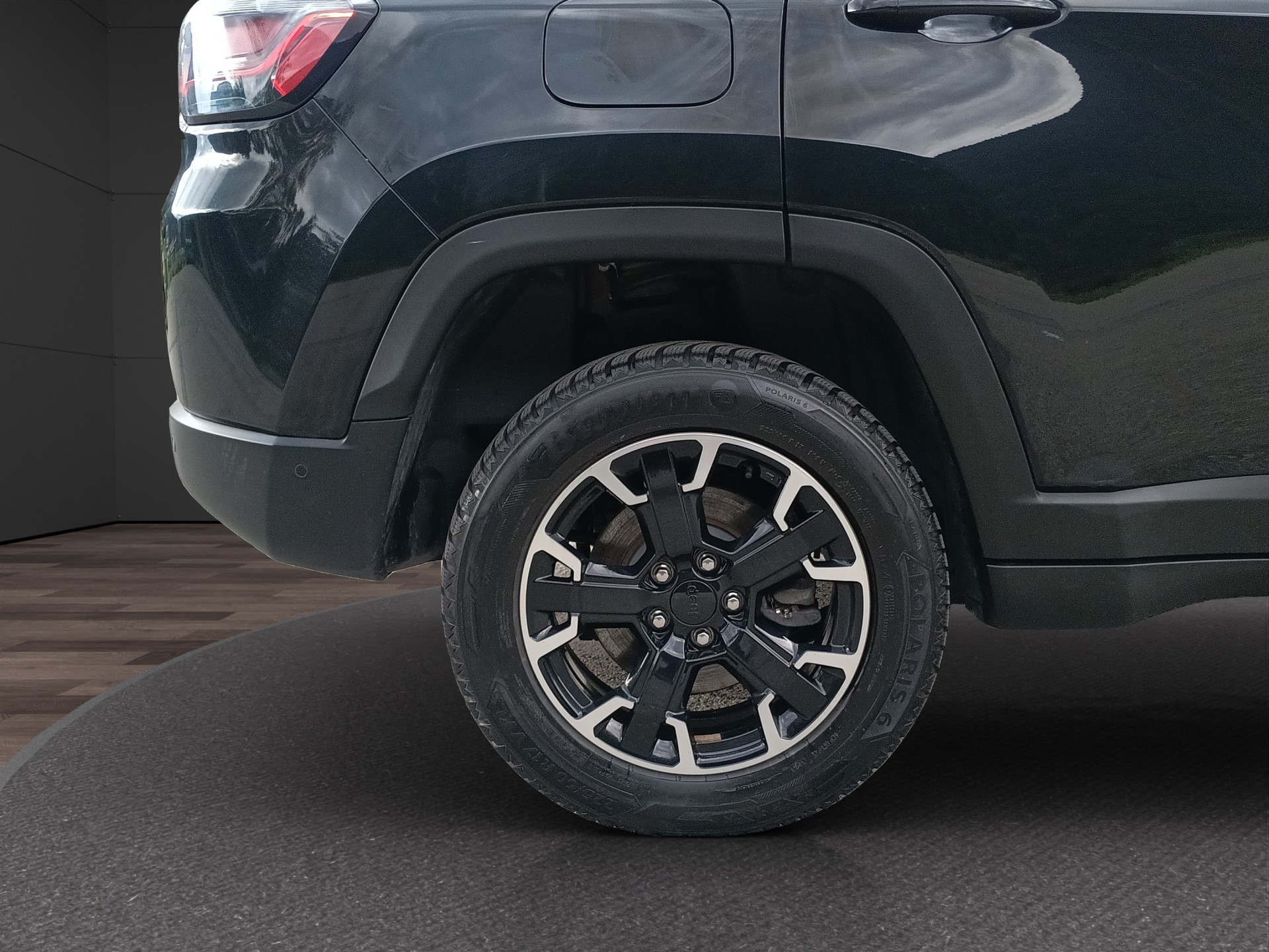 JEEP Compass 1.3 T PHEV Trailhawk AWD-image-6