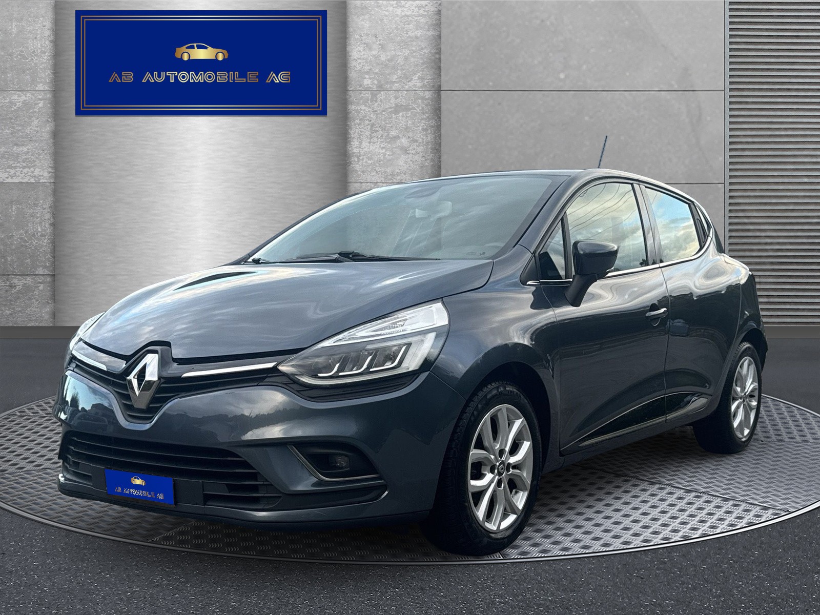 RENAULT Clio 1.2 16V T Intens EDC-image-0