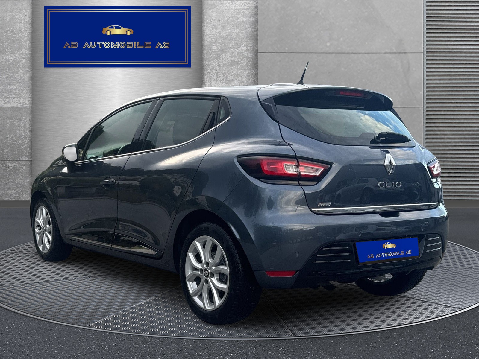 RENAULT Clio 1.2 16V T Intens EDC-image-4
