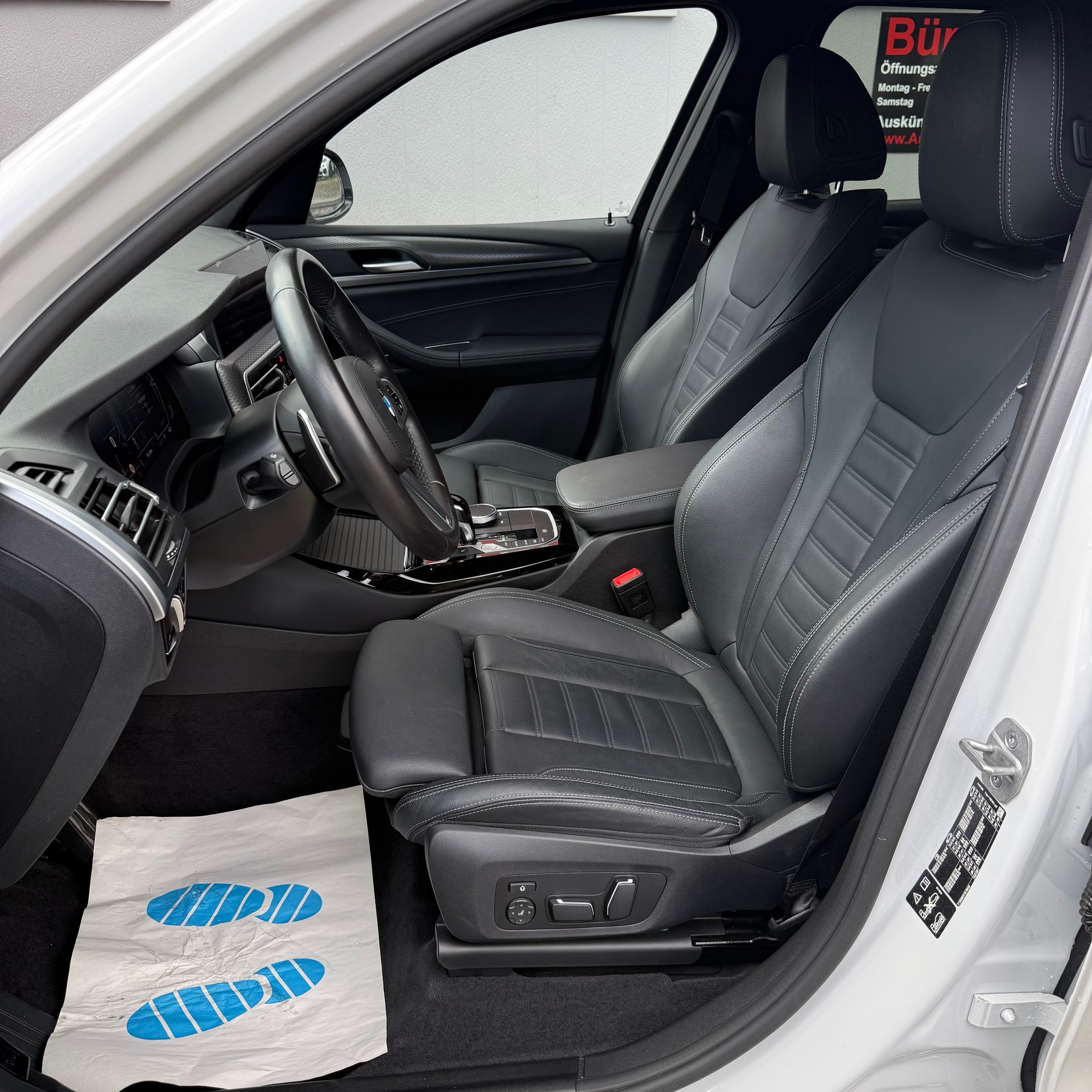 BMW X3 xDrive 48V 20d M Sport *CH-FAHRZEUG / LEDER-SITZE*-image-9