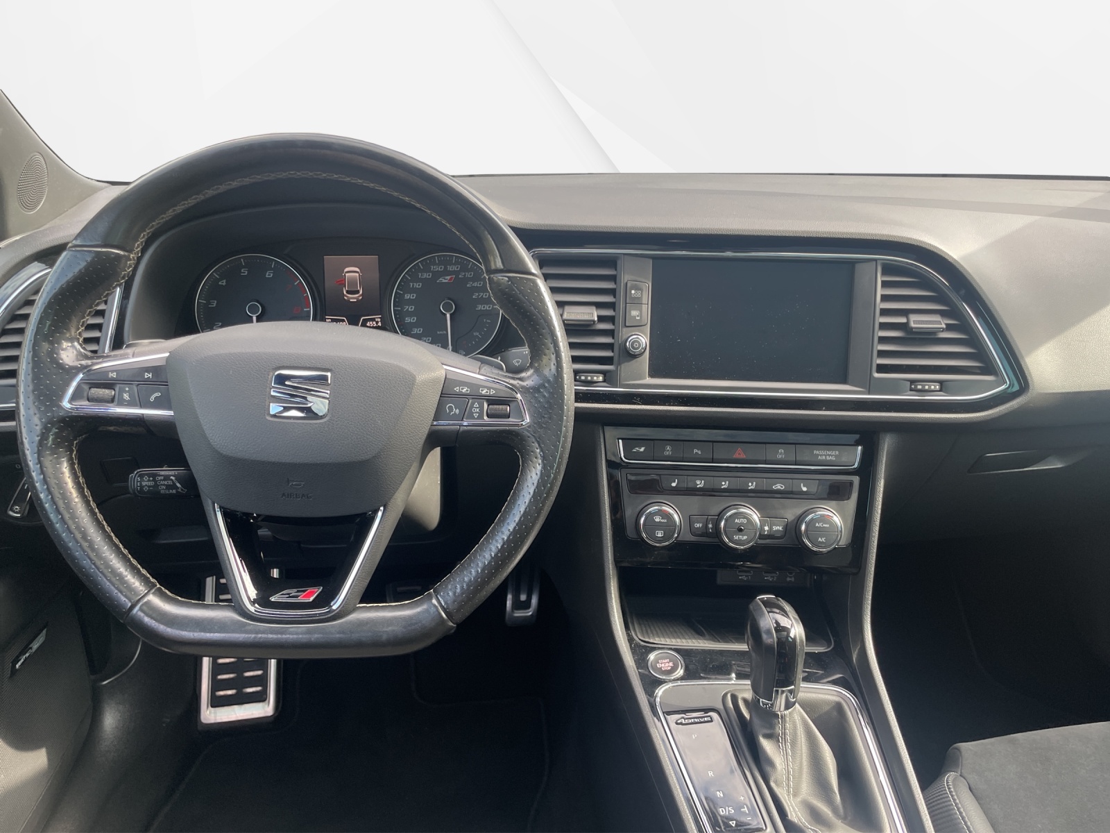 SEAT Leon ST 2.0 TSI 300 Cupra 4Drive DSG-image-10
