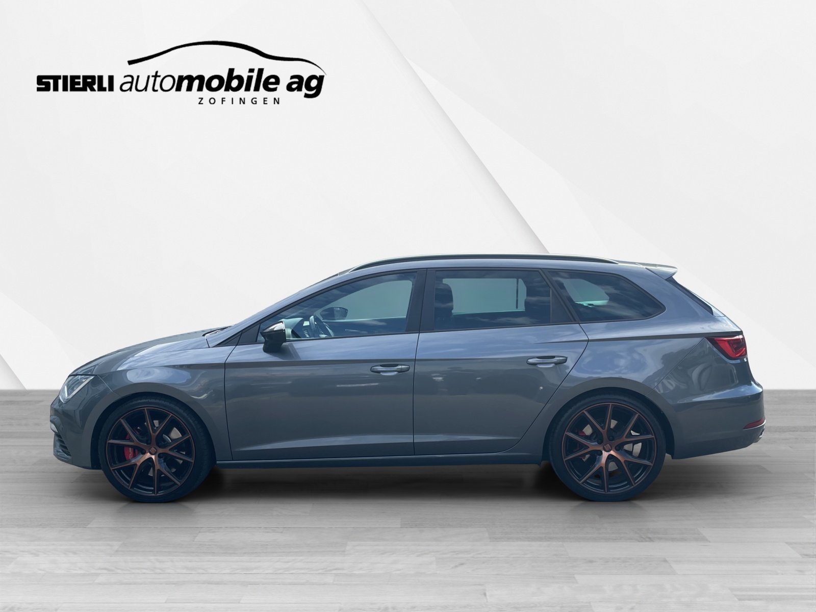 SEAT Leon ST 2.0 TSI 300 Cupra 4Drive DSG-image-7