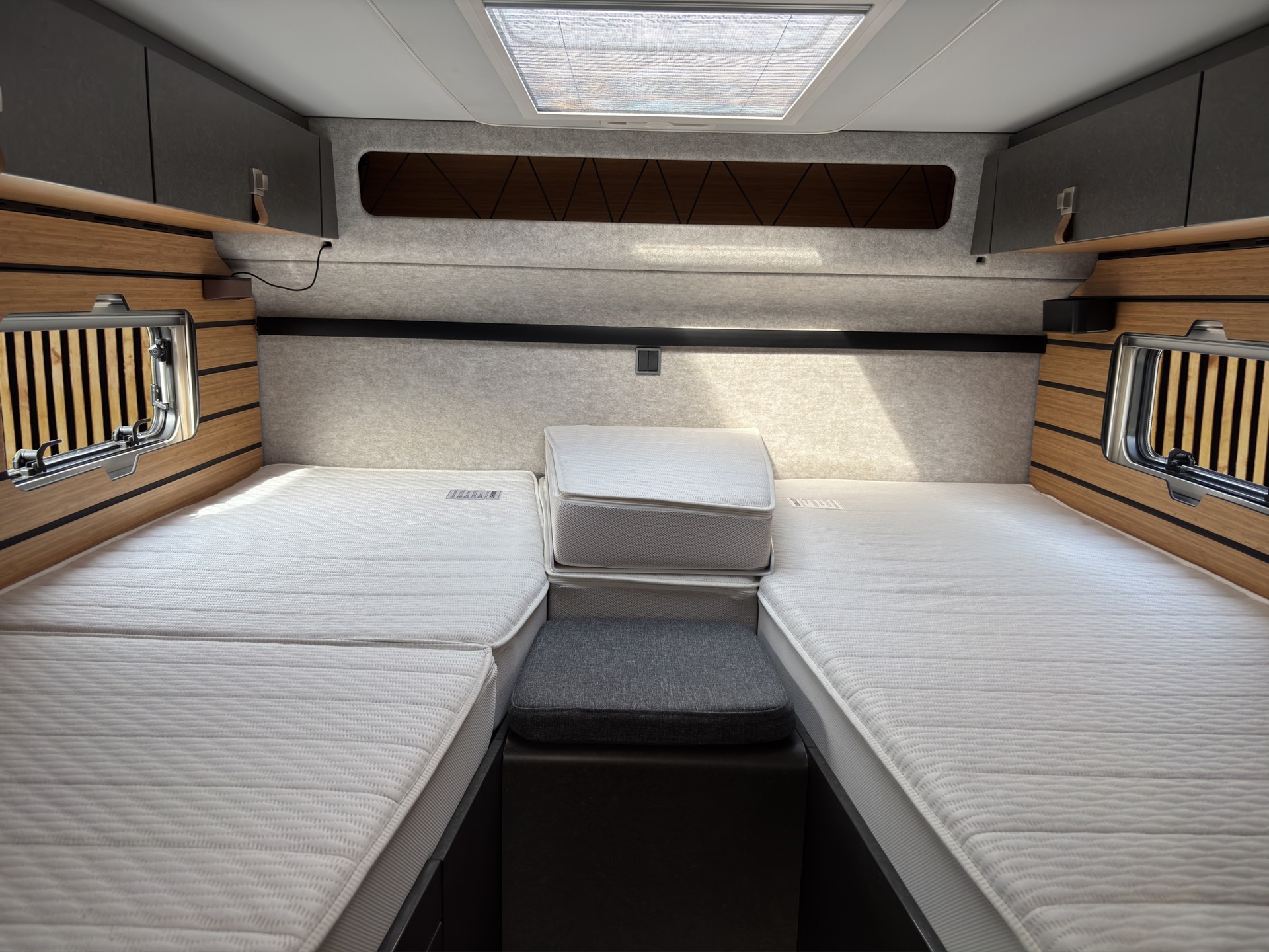 MERCEDES-BENZ Hymer MLT 580 4x4-image-17