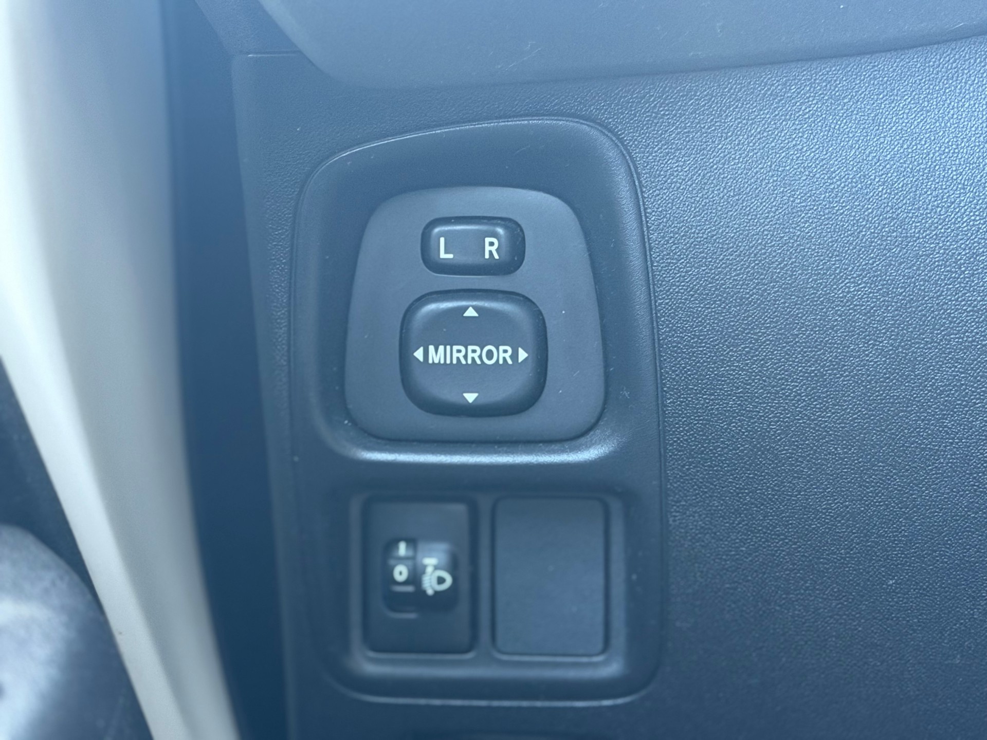 TOYOTA Aygo 1.0 VVT-i x-play-image-10