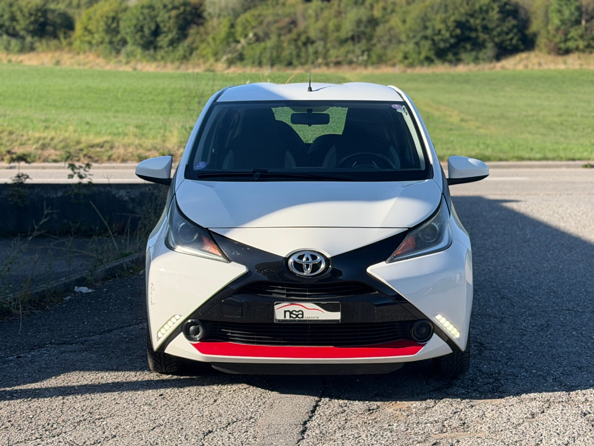 TOYOTA Aygo 1.0 VVT-i x-play-image-1