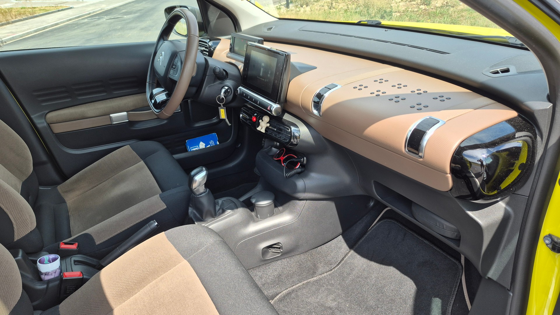 CITROEN 1.2 PureTech Shine Ed.-image-2