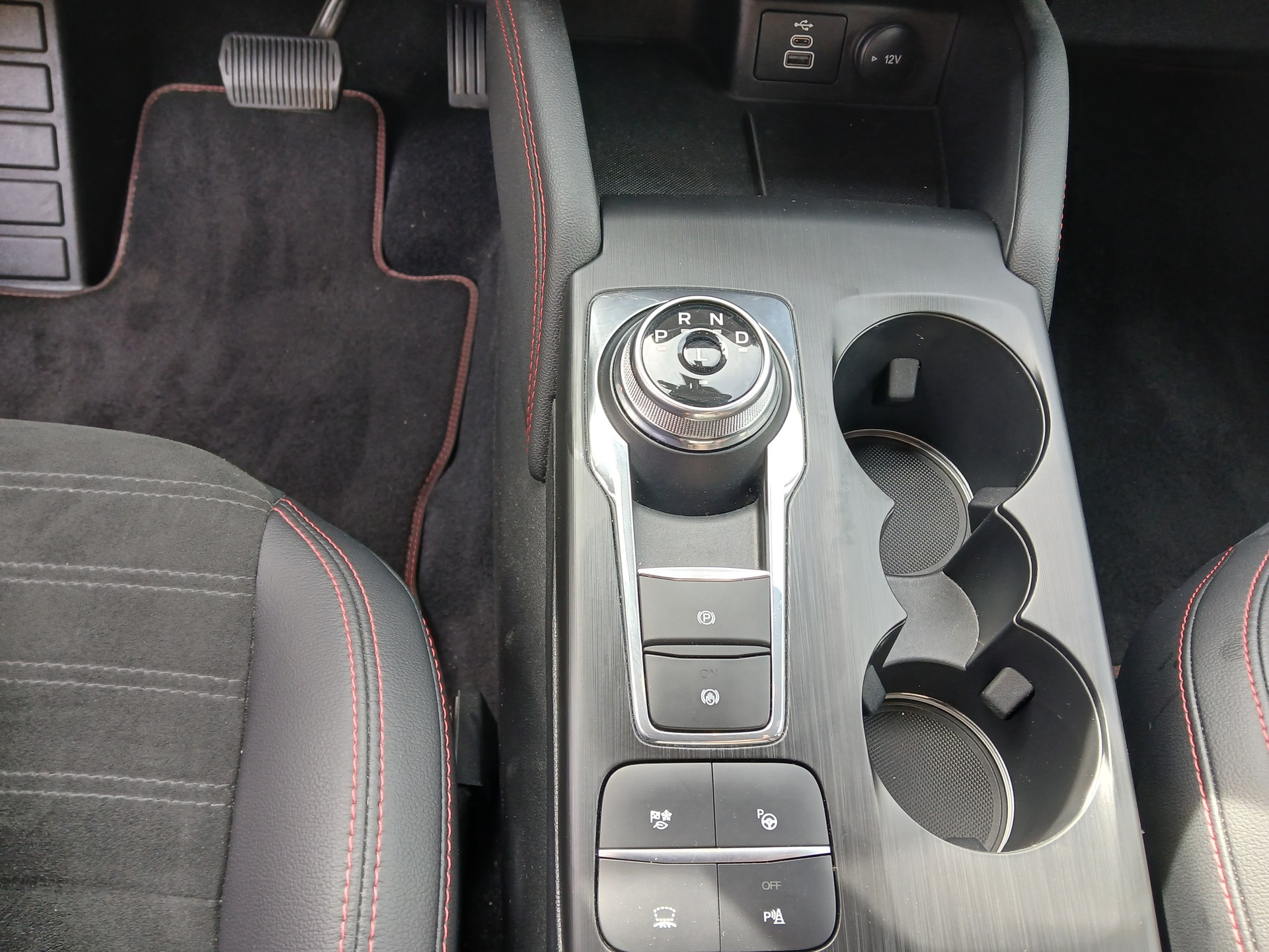 FORD Kuga 2.5 FHEV ST-Line X 4WD-image-7