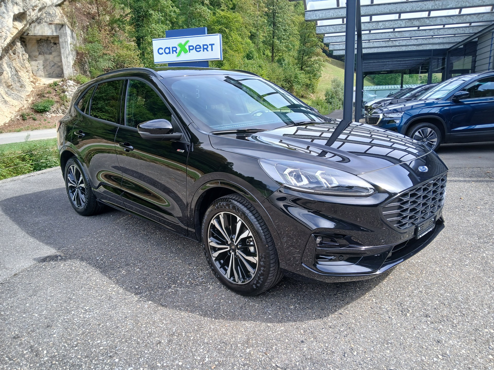 FORD Kuga 2.5 FHEV ST-Line X 4WD-image-0