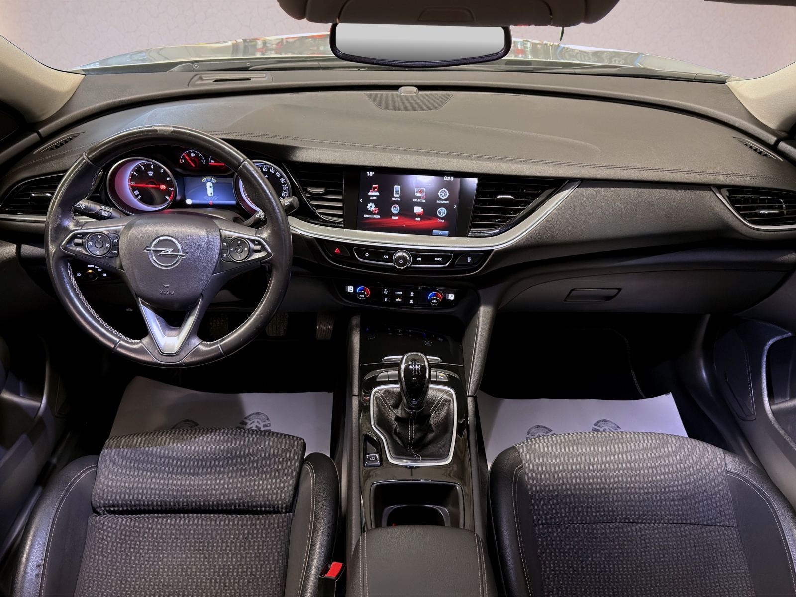 OPEL Insignia 1.5 T Sports Tourer Exclusive-showroom-element-3