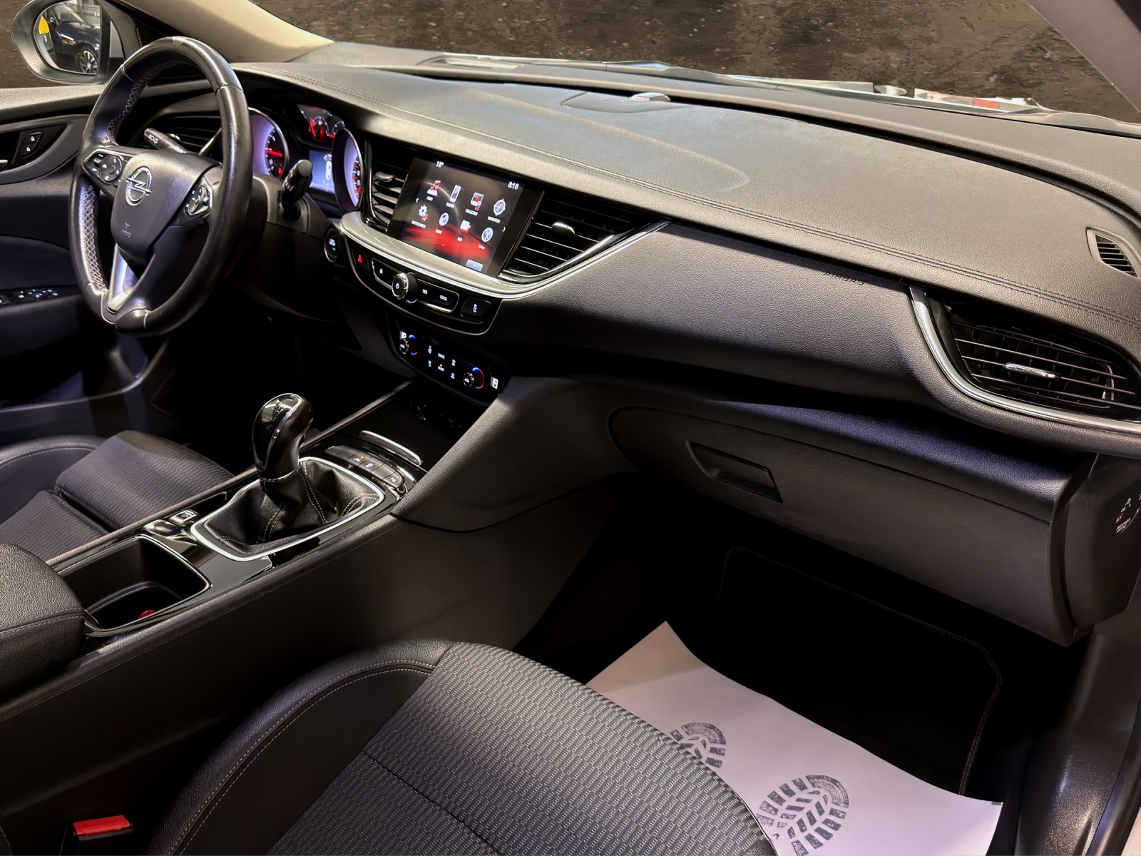 OPEL Insignia 1.5 T Sports Tourer Exclusive-image-10