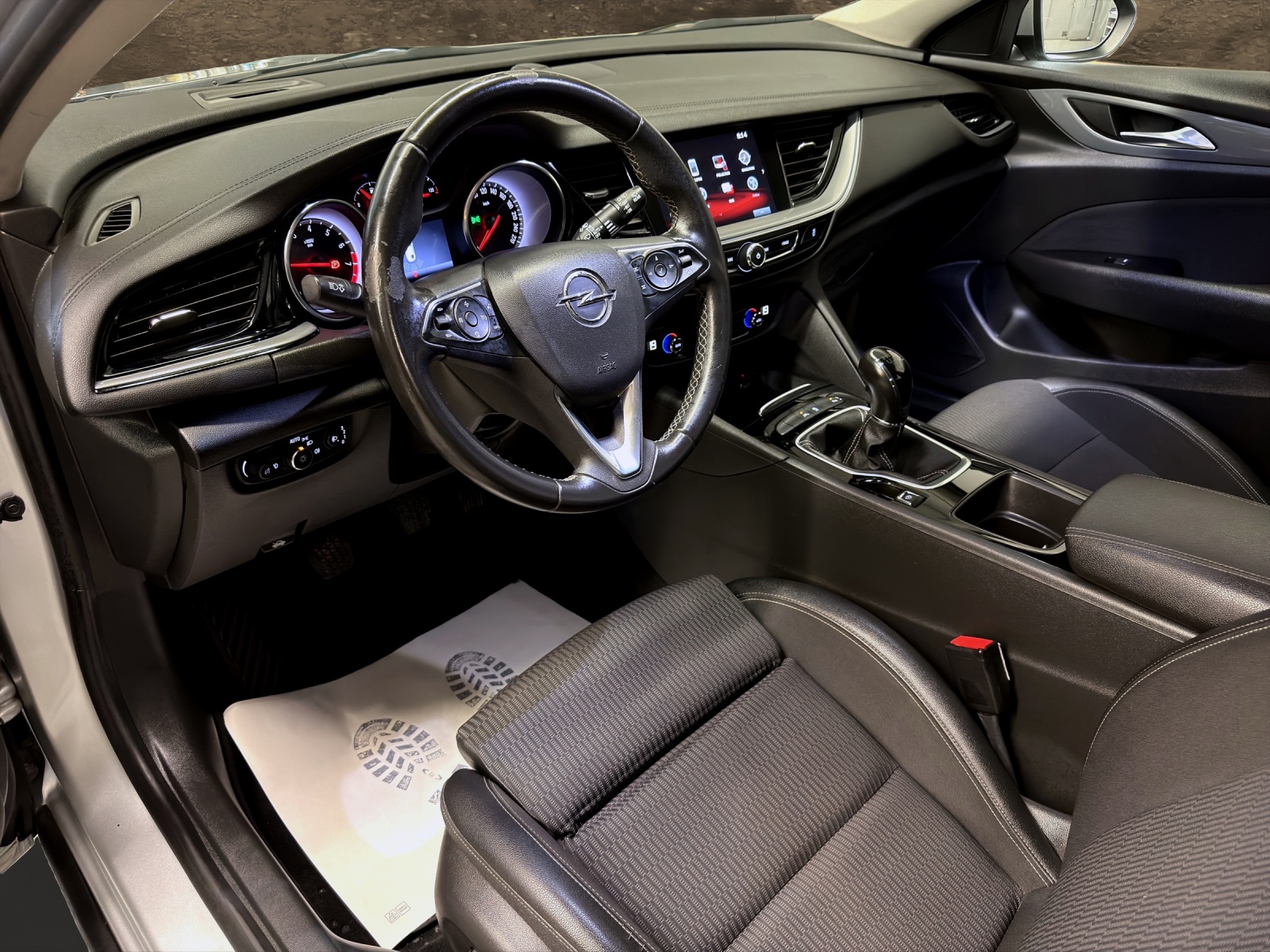 OPEL Insignia 1.5 T Sports Tourer Exclusive-image-7