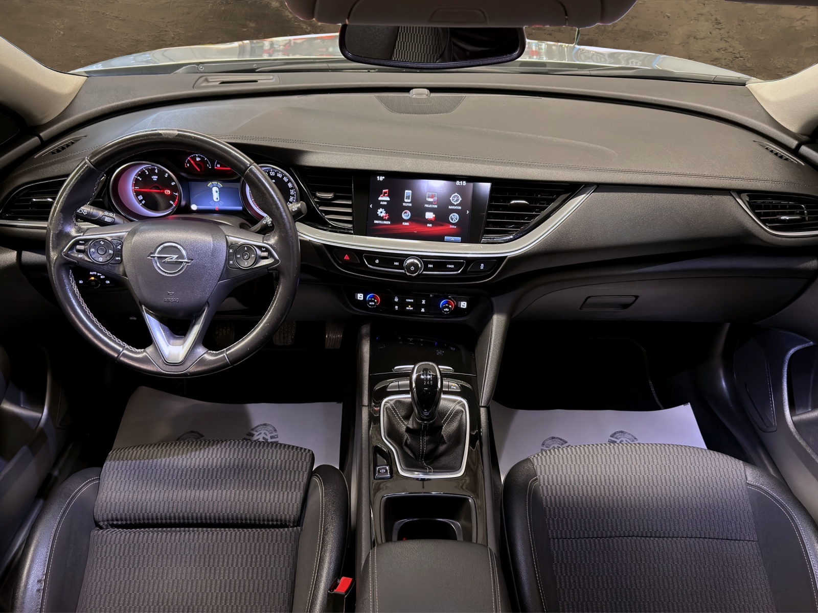 OPEL Insignia 1.5 T Sports Tourer Exclusive-image-3