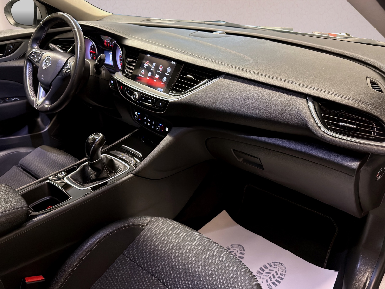 OPEL Insignia 1.5 T Sports Tourer Exclusive-image-11