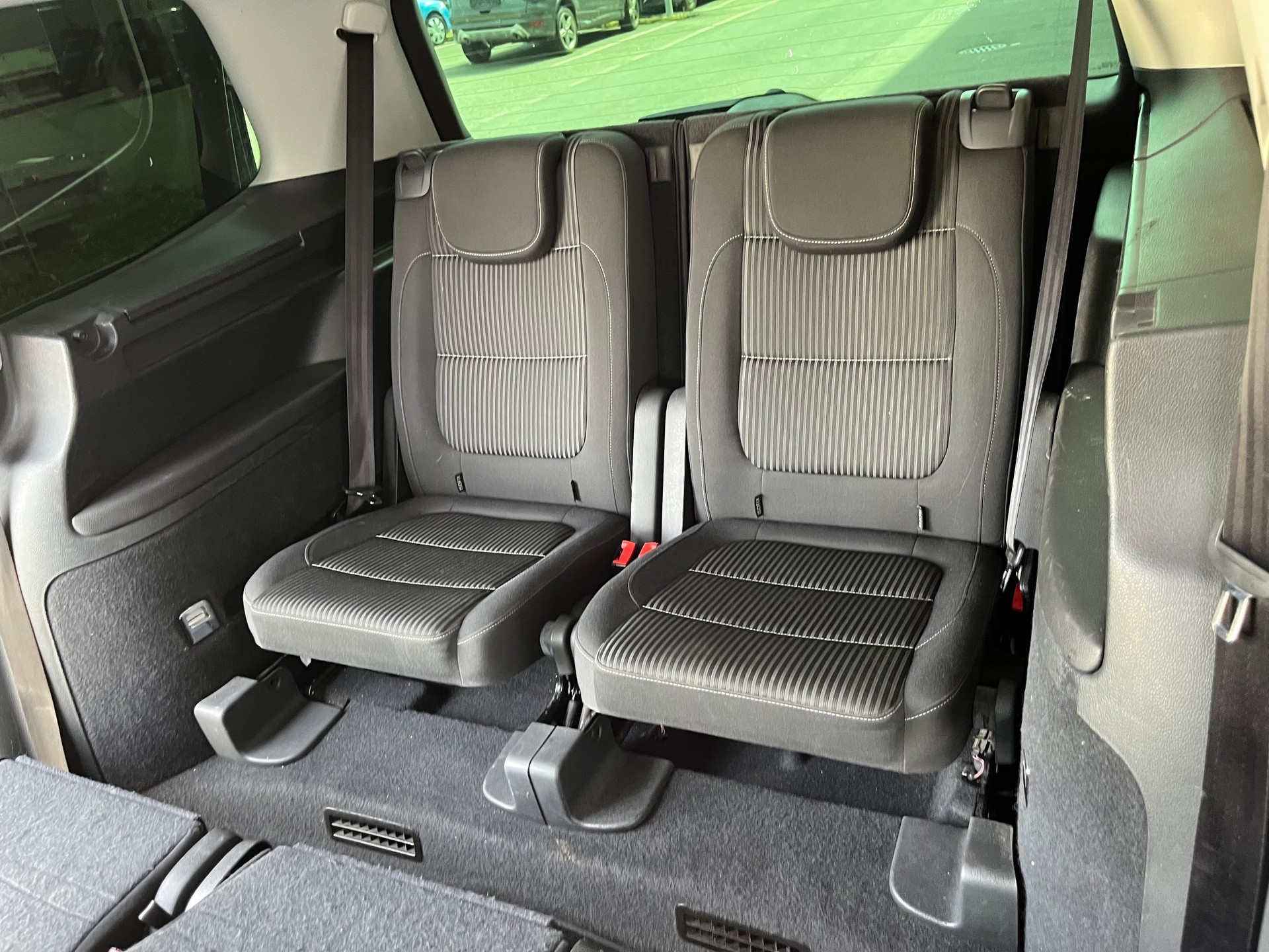 SEAT Alhambra 2.0 TDI Reference Eco DSG-image-9