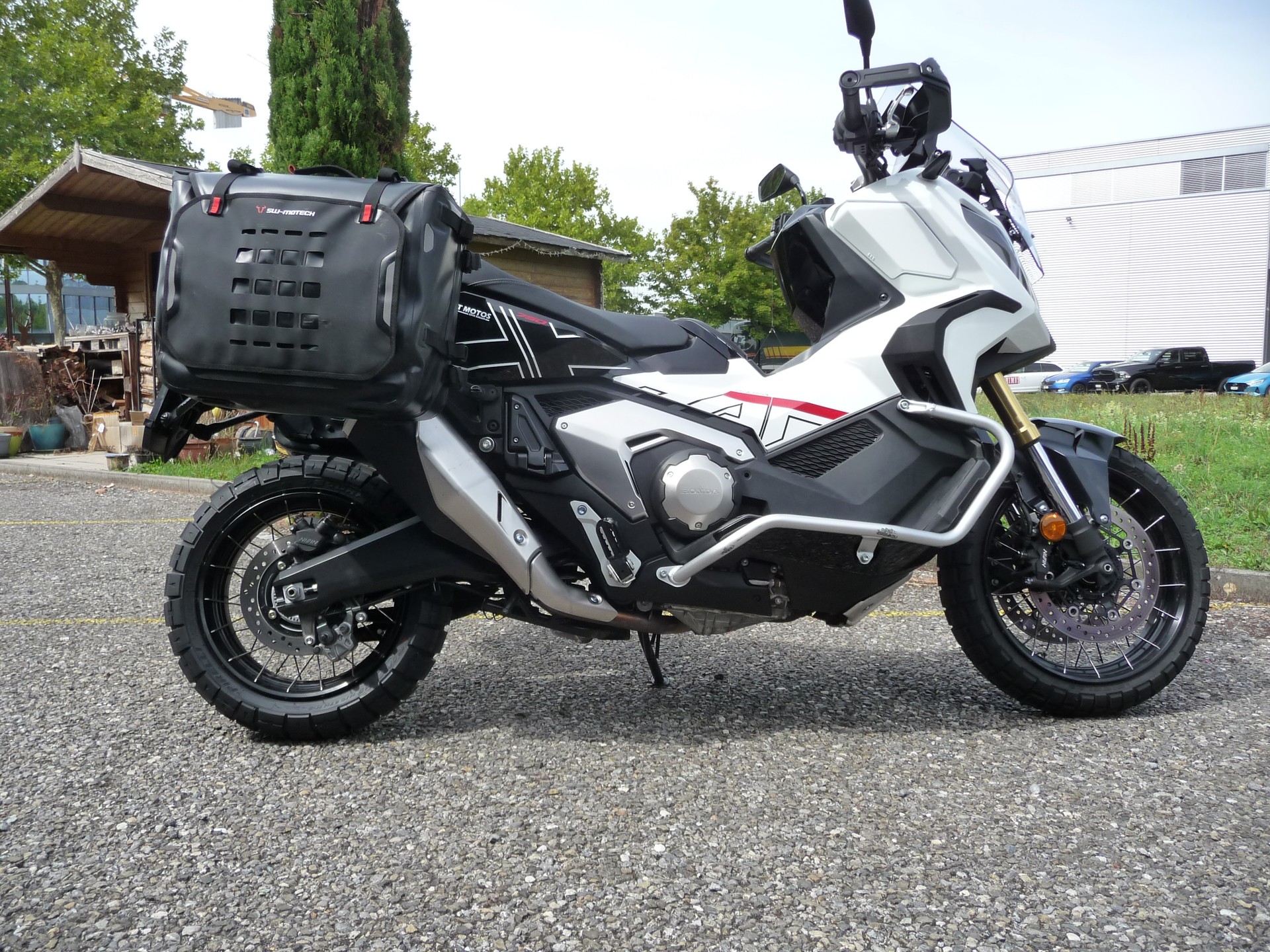 HONDA X-ADV 750