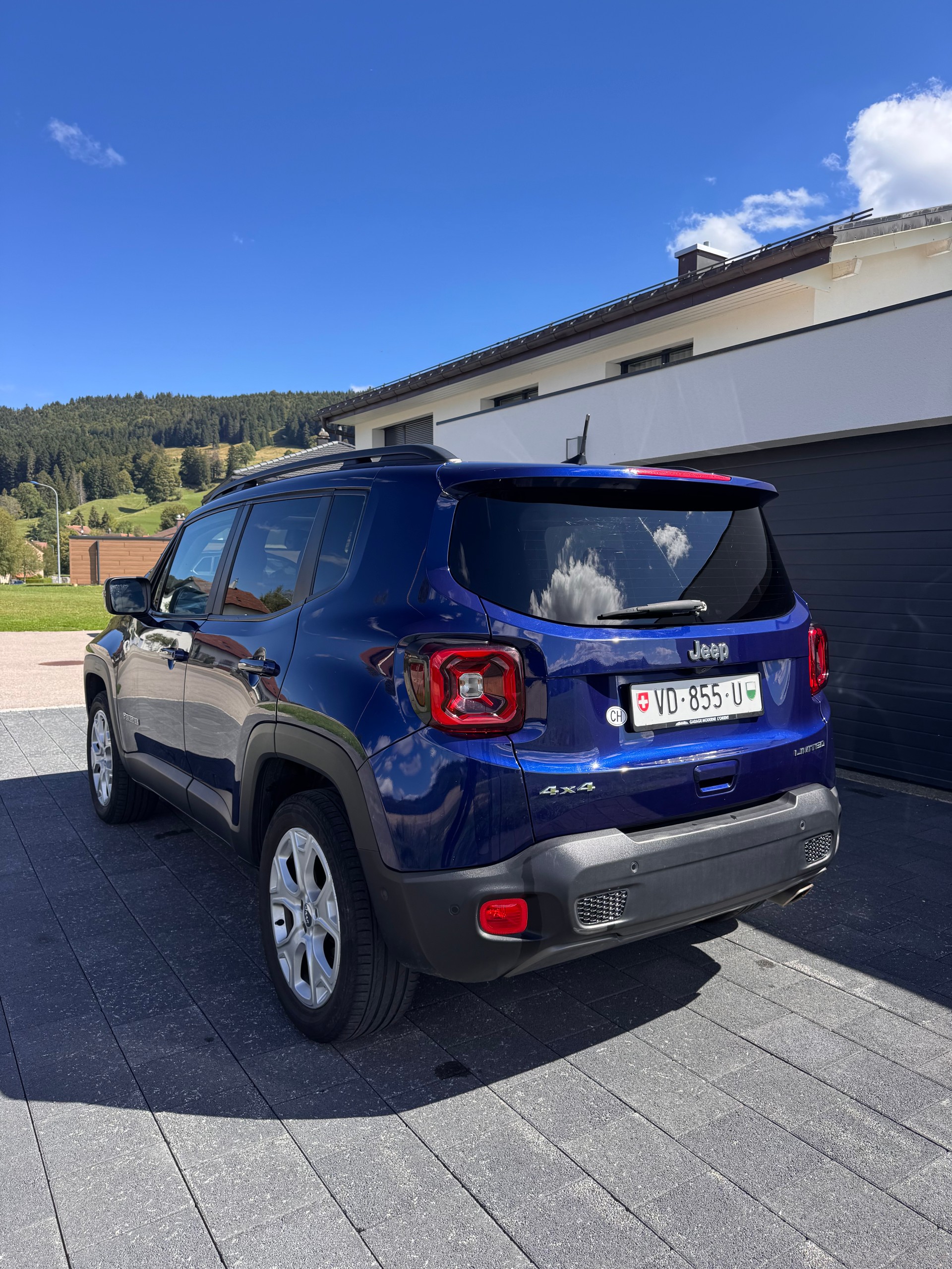 JEEP Renegade 1.3 Turbo S AWD-image-5