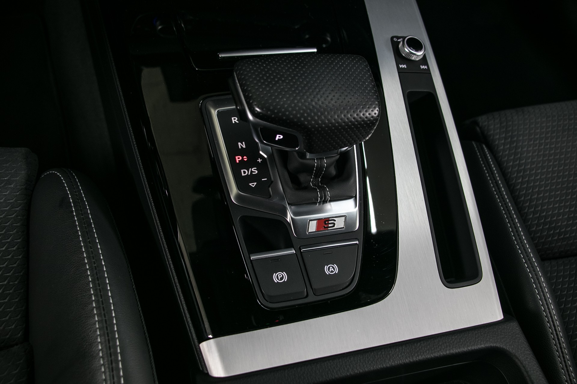 AUDI SQ5 Sportback TDI quattro tiptronic-image-8