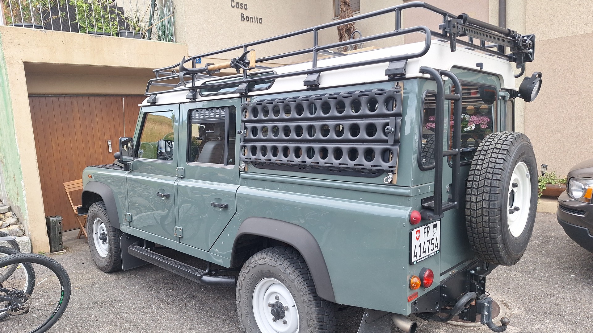 LAND ROVER Defender 110 2.4 TD4 SW Puma-image-4