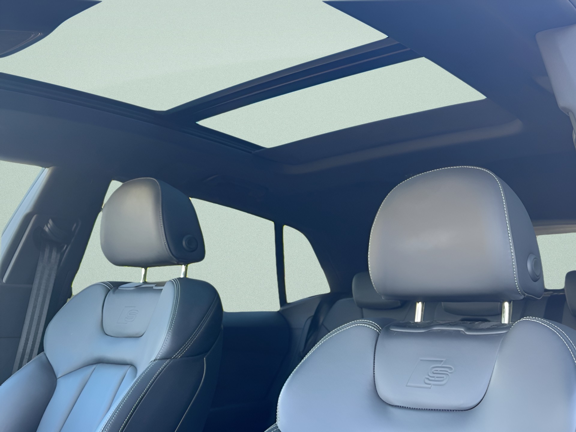 AUDI SQ8 SUV TFSI quattro tiptronic-image-10