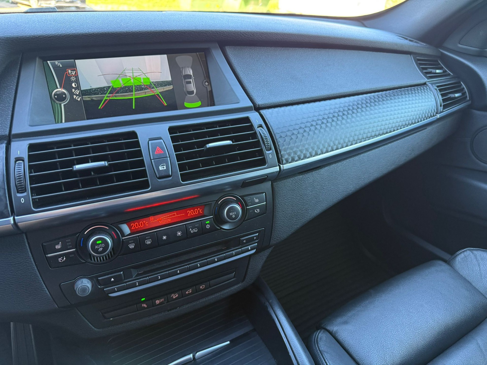 BMW X6 xDrive 40d Steptronic-image-13
