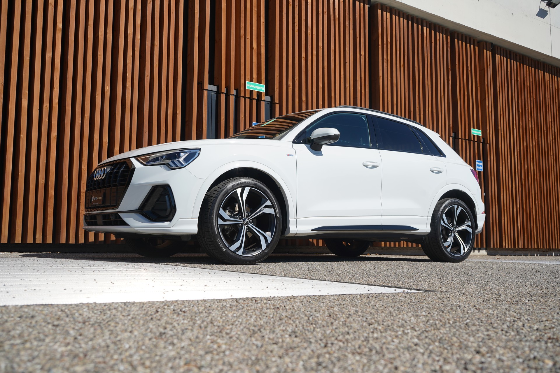AUDI Q3 SPORTBACK 35 TFSI S LINE BLACK S-TRONIC l 150 PS-image-10