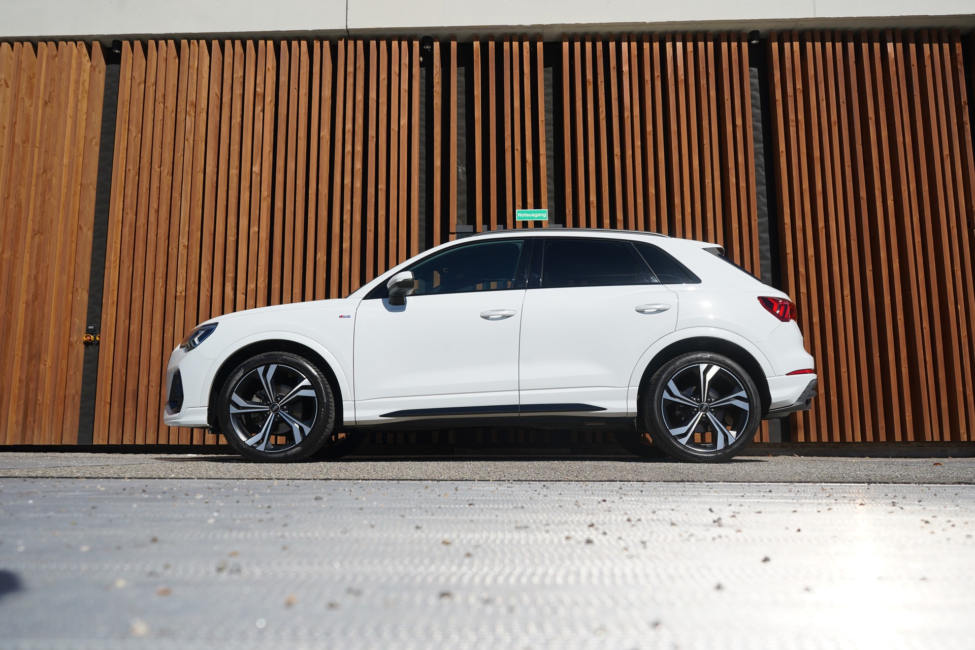 AUDI Q3 SPORTBACK 35 TFSI S LINE BLACK S-TRONIC l 150 PS-image-3