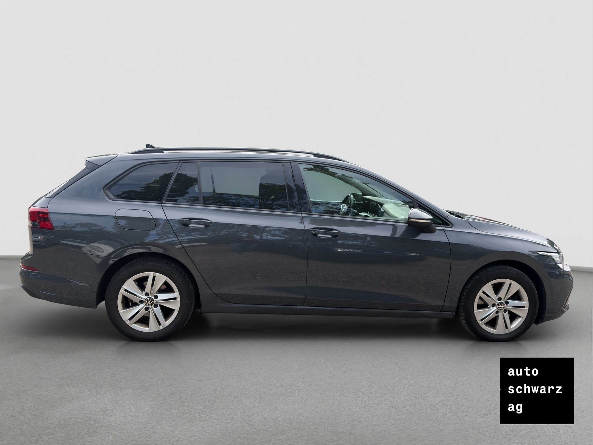 VW Golf Variant 2.0 TDI Life DSG-image-3
