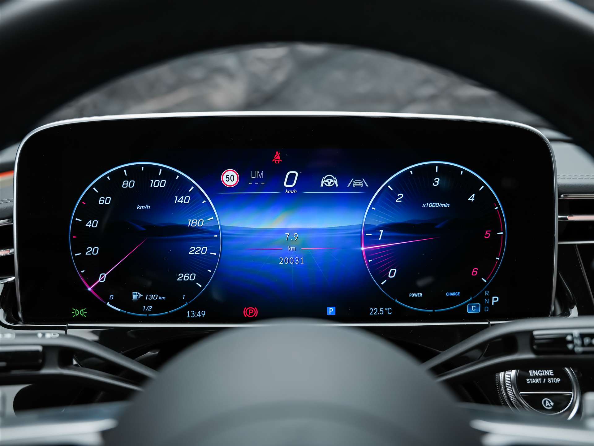 MERCEDES-BENZ E 220 d 4Matic 9G-Tronic *21" Felgen*Superscreen*Panorama*-image-29