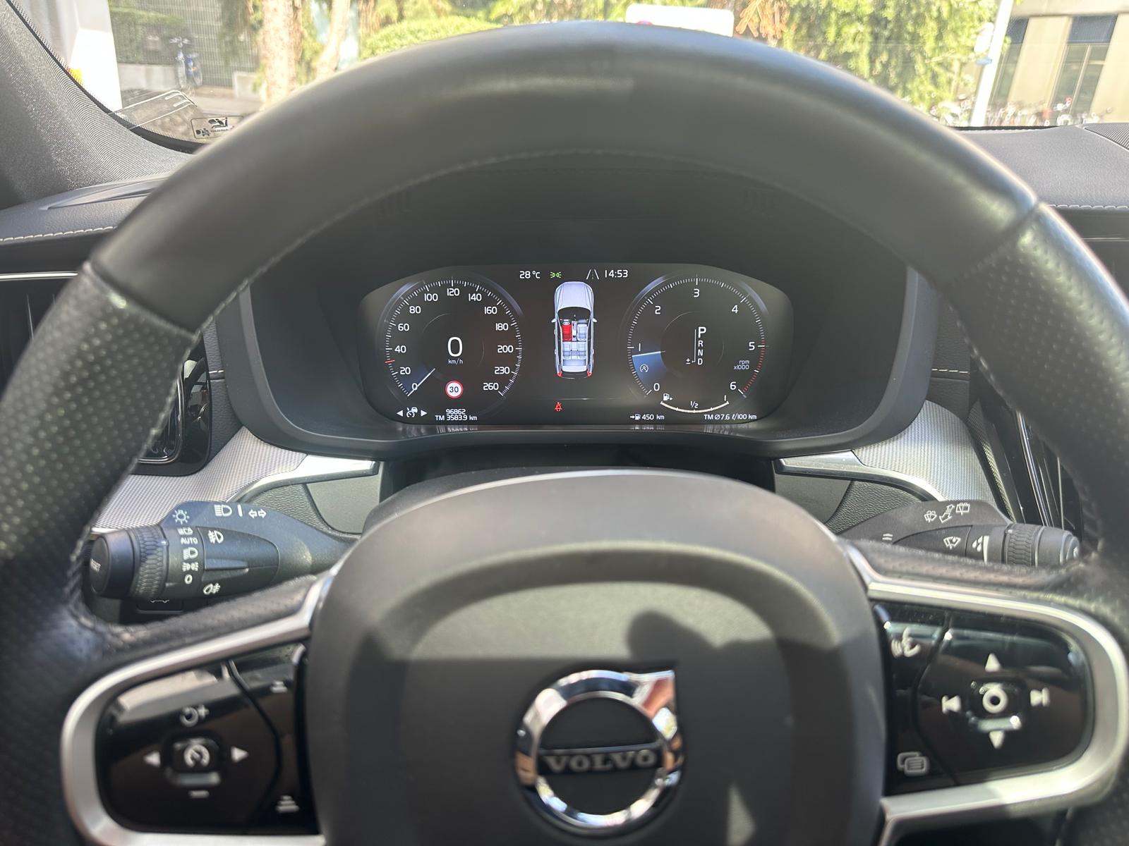 VOLVO 2.0 D4 Inscription AWD-image-5